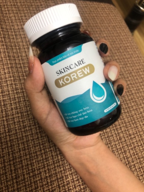 Đóng gói cẩn thận, tem đầy đủ, date dài. Mới sd được 5 ngày nên chưa rõ hiệu quả.