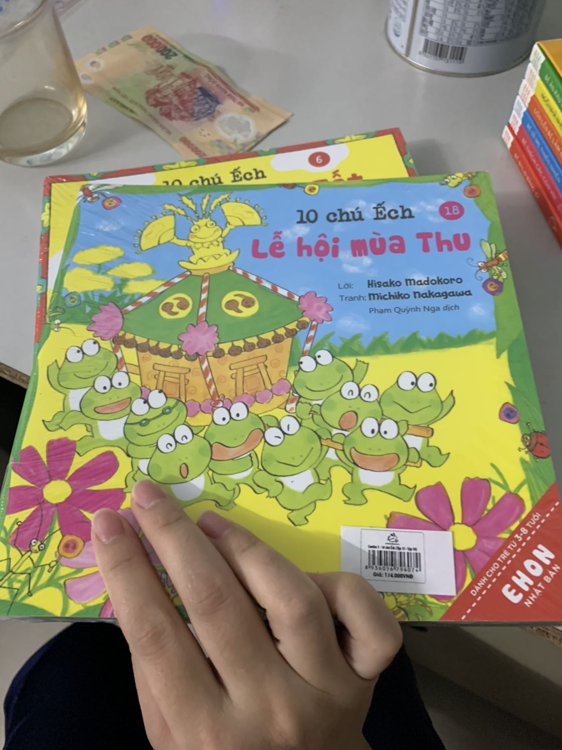 Chất liệu, màu sắc đẹp, đầy đủ