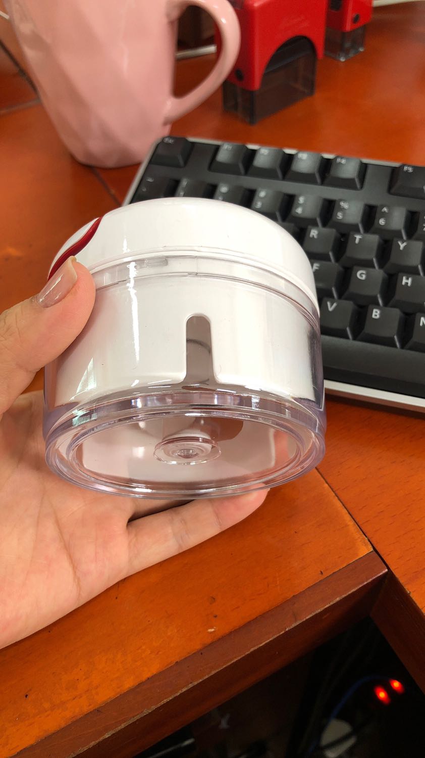 Mới nhận thấy sp dày dặn, kéo dây quay chắc tay, tổng quan nhìn hịn hò
Đóng gói cẩn thận