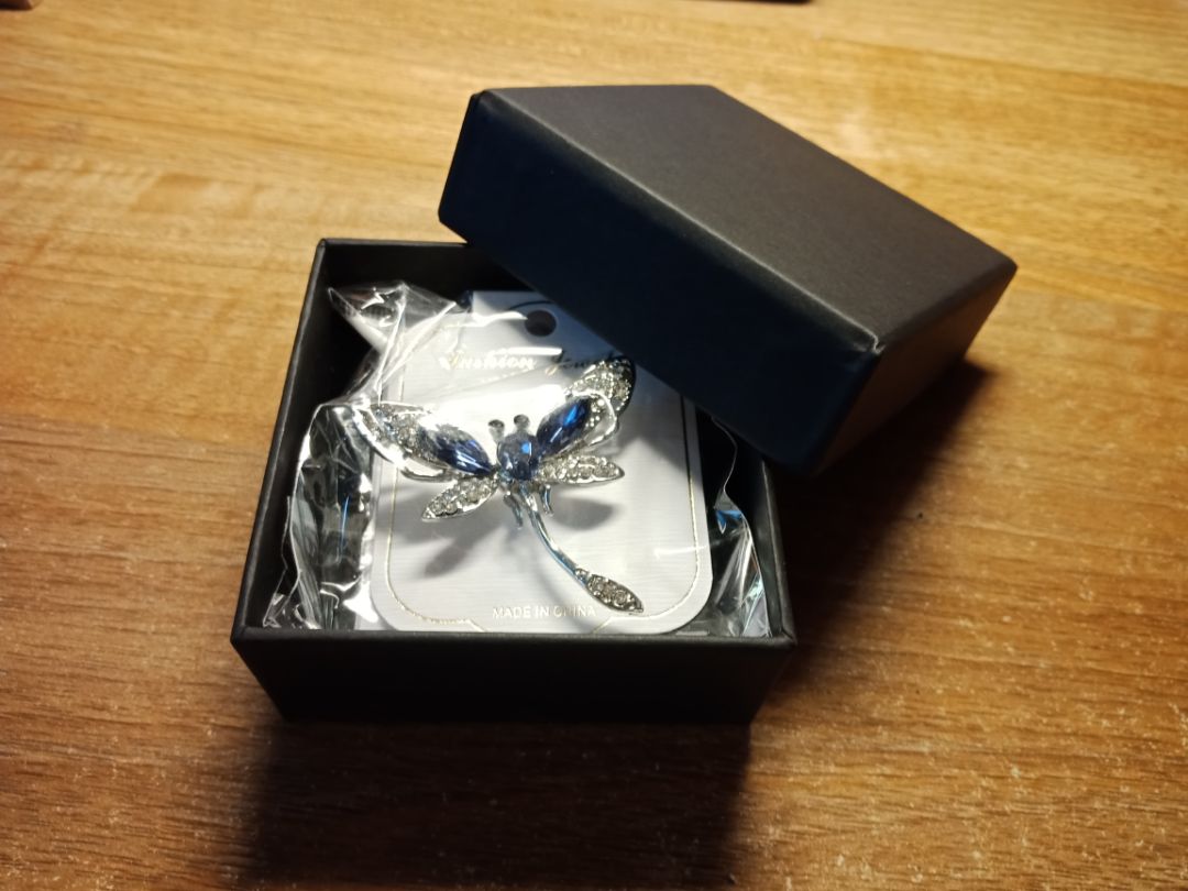 giao hàng đúng thời hạn
đóng gói kĩ và đẹp
sản phẩm chất lượng và đẹp như hình mẫu