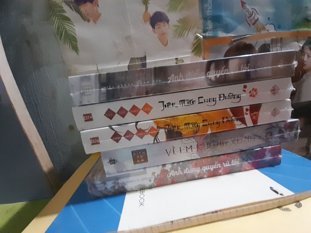 Sách đẹp ko bị móp méo
Shop cb sách nhanh bọc kỹ
Shipper giao lẹ
Nhà C giảm nhìu nhất là bn % nhỉ?