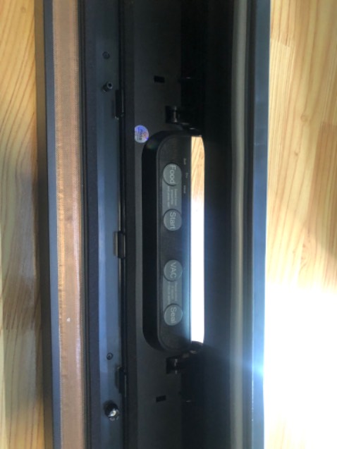 Tiền nào của nấy, tuy mắc nhưng dử dụng tốt và hiệu quả tiết kiệm time và bảo quản thực phẩm tươi là mình ok, rất thích xài máy này Tiền nào của nấy, tuy mắc nhưng dử dụng tốt và hiệu quả tiết kiệm time và bảo quản thực phẩm tươi là mình ok, rất thích xài máy này