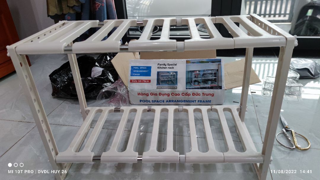 nhận được hàng sớm hơn 1 ngày, sản phẩm dùng tốt và rất hữu ích, đặt dưới gầm tủ bếp vừa đẹp mắt, gọn gàng và xếp được nhiều đồ hơn vì nó có 2 tầng. nên mua