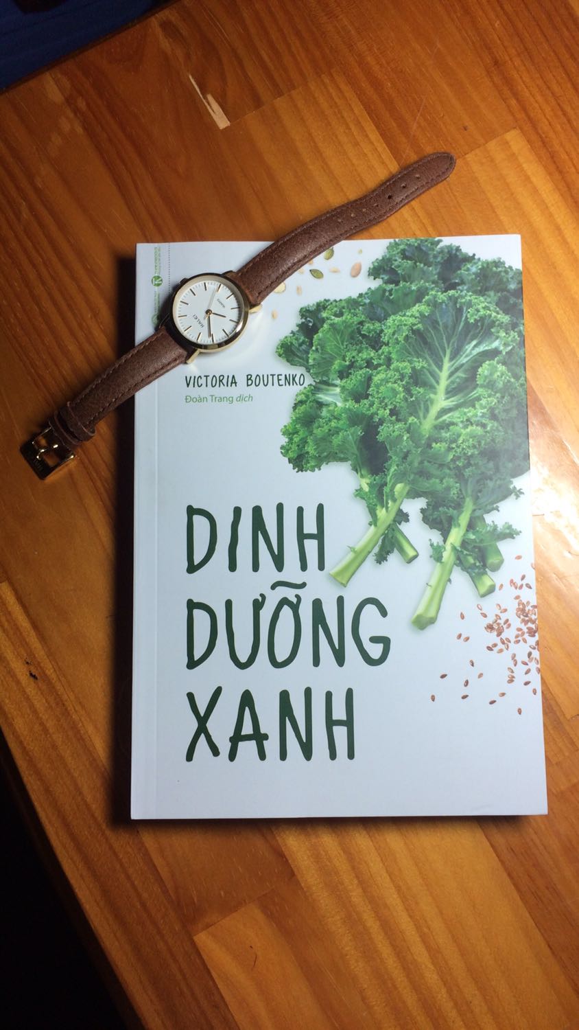 Rất cần cho những bạn đang muốn giảm cân ?? Sách này sẽ giúp bạn tìm hiểu thêm về rau củ quả .Vì sao & Tại sao . Mọi thắc mắc đều nằm trong quyển sách này ....✌️️sẽ giúp các bạn tìm hiểu rõ hơn .
                                      Thanks . Đây chỉ là đóng góp của mình .
                   - nếu các bạn tò mò hay thắc mắc thì đều nằm trong quyển sách dinh dưỡng xanh ❤️?