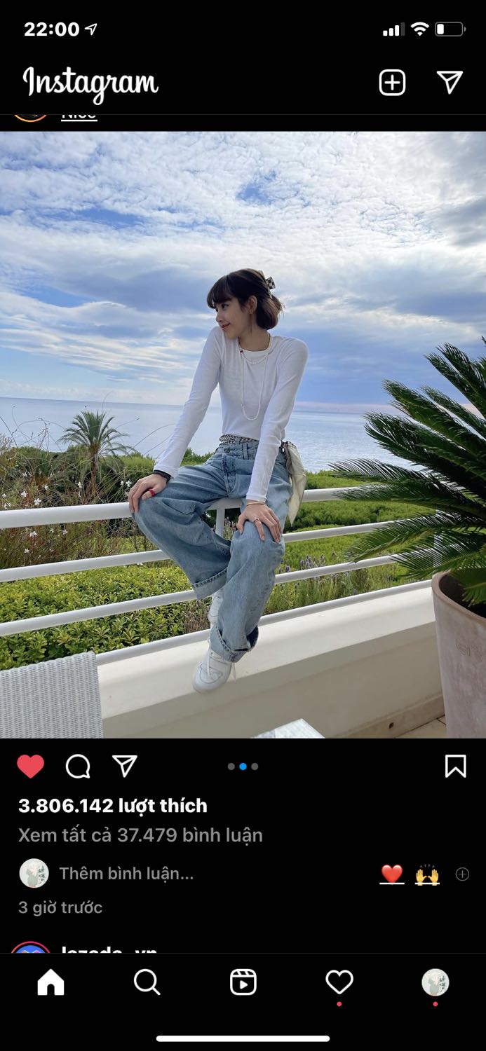 Sản phẩm giao hàng nhanh, trước ngày giao hàng 2 ngày. Trong thời gian dịch như này thì giao hàng nhanh thì mình cực kỳ hài lòng nhá! Sản phẩm còn nguyên nha, hạn sử dụng đến 2024 nên ko lo về date nha! Hình ảnh chỉ mang tính chất lấy xu và phe chị đẹp nha mn 🥰🥰