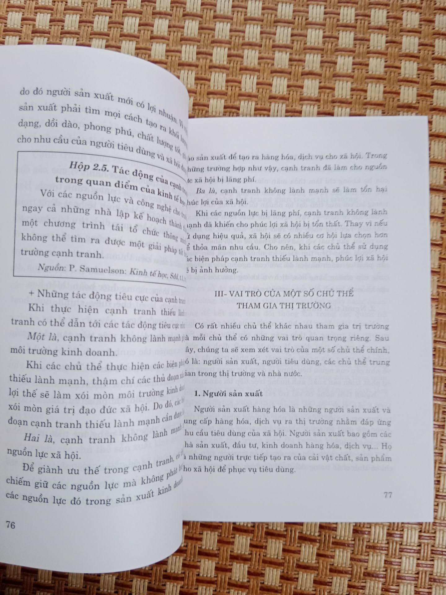 Giao hàng siêu nhanh luôn, đóng gói cẩn thận, sách thì đẹp ok 10 điểm
