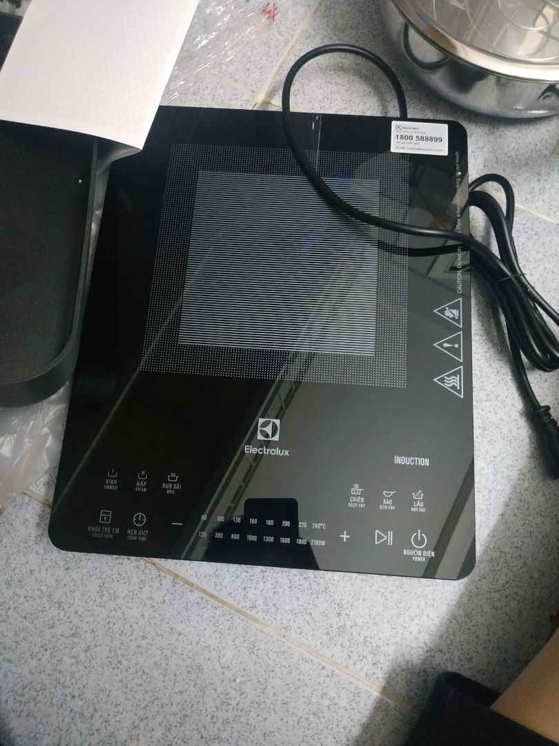 dùng rất tốt, tặng nồi và chảo, cái chảo hình vuông to lắm dài 30 rộng 20