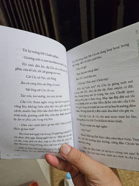 Sách có phần bìa đẹp, bên trong có một số tranh minh họa mình thấy phù hợp cho trẻ tiểu học hoặc đầu trung học cơ sở. Giá 50k/quyển rất hợp lý, không quá đắt với nội dung nhận được. Mình mua hai quyển tặng cháu học lớp 2 và lớp 6. Cảm ơn NXB Kim Đồng vì đã ra bản in này.