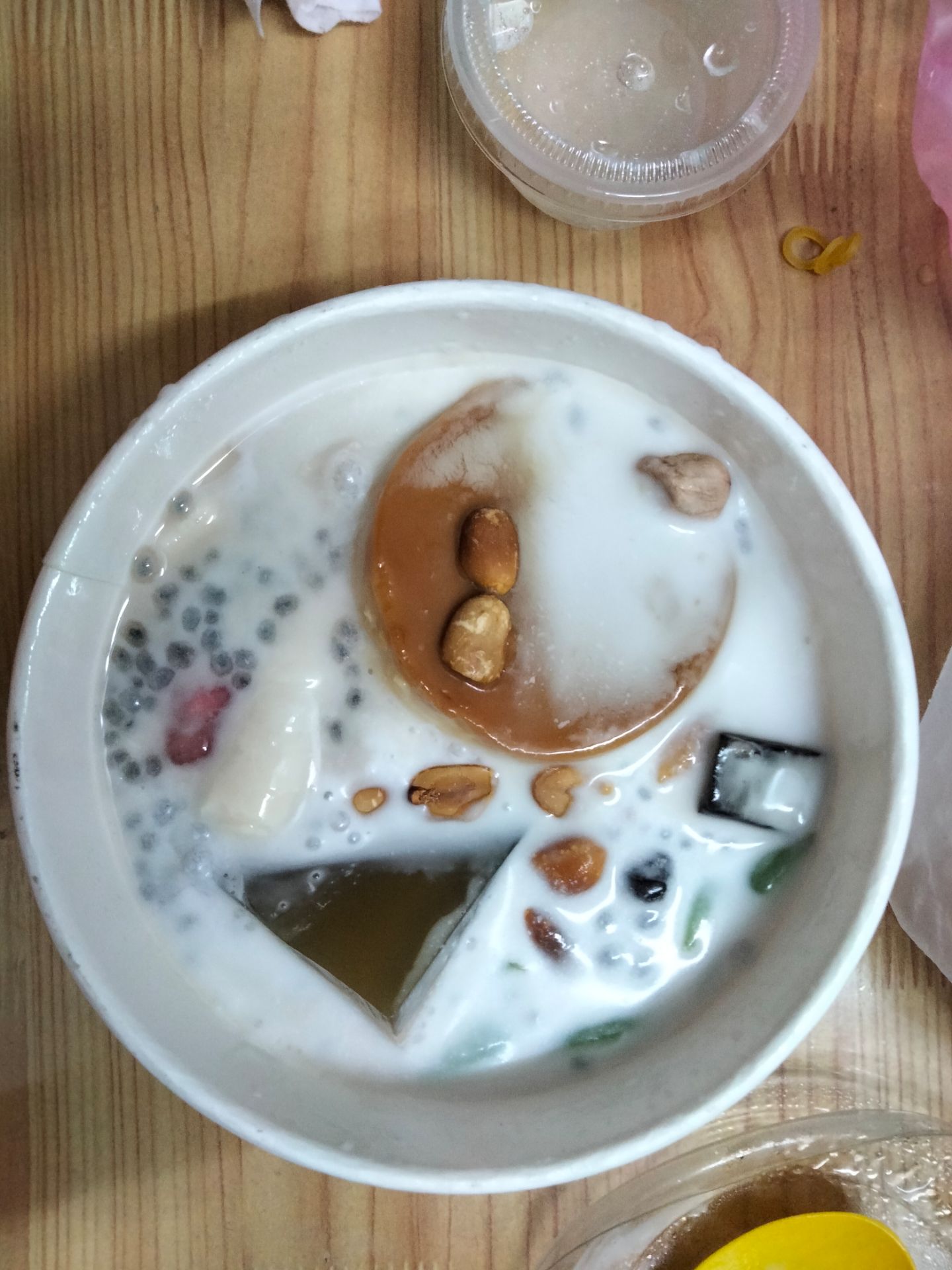 Gạo thơm nha, dẻo. Ăn mới nước mắm 60 độ là bá cháy