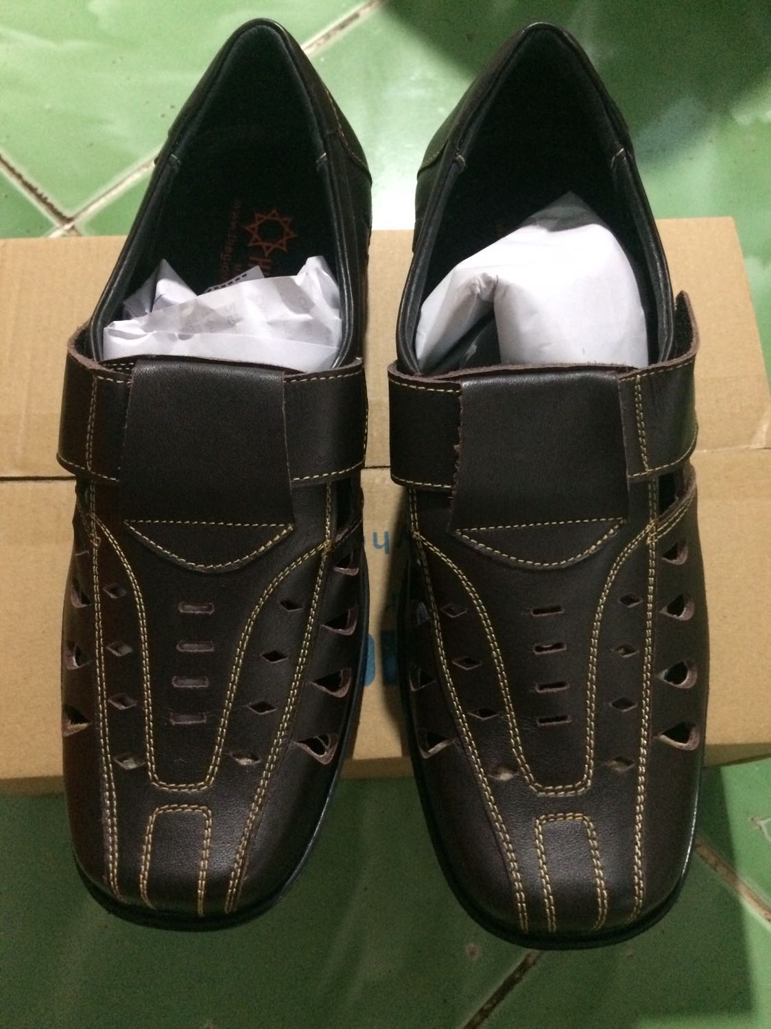 Chất lượng sản phẩm tuyệt vời,giày đẹp hơn sự mong đợi,đóng gói hàng rất kĩ và chắc chắn rất đáng tiền