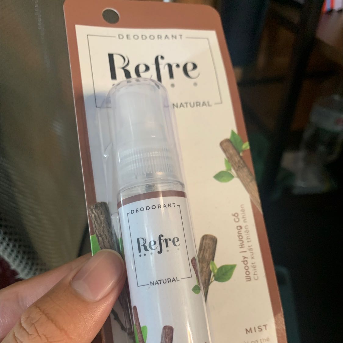 Mình ưng nhất mùi này, dùng cho nam được đó nha :3