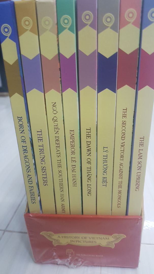 Sách in rất đẹp, vận chuyển tuy không bọc chống sốc gì nhưng sách vẫn không bị hư hại.
Trẻ nên tiếp tục xuất bản các đầu sách lịch sử như vầy
