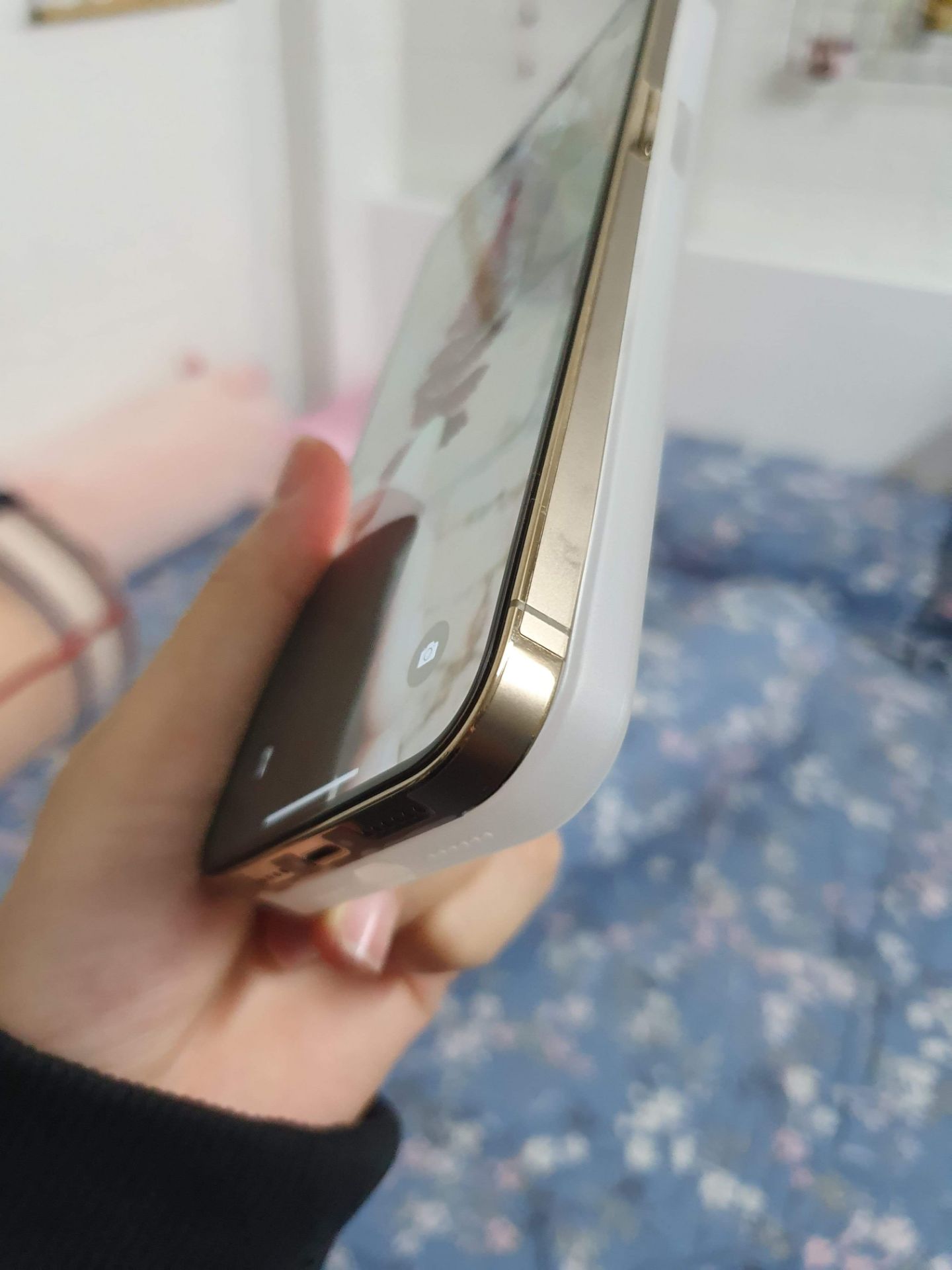 kích thước ko đúng,nhỏ hơn ĐT, ko ốp vào ĐT đc, thất vọng kích thước ko đúng,nhỏ hơn ĐT, ko ốp vào ĐT đc, thất vọng
