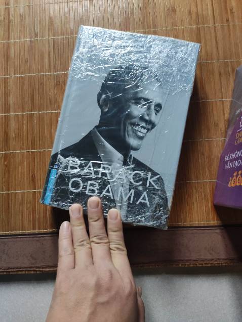 Vừa đặt sách chiều hôm trước, hôm sau đã có hàng ,shop làm vs tốc độ kinh thật, rất ưng ý vs sp của shop về cách đóng hộp sp đã vậy còn đc bonus thêm cuốn sách 500k ,rất lời .....mọi người nên mua