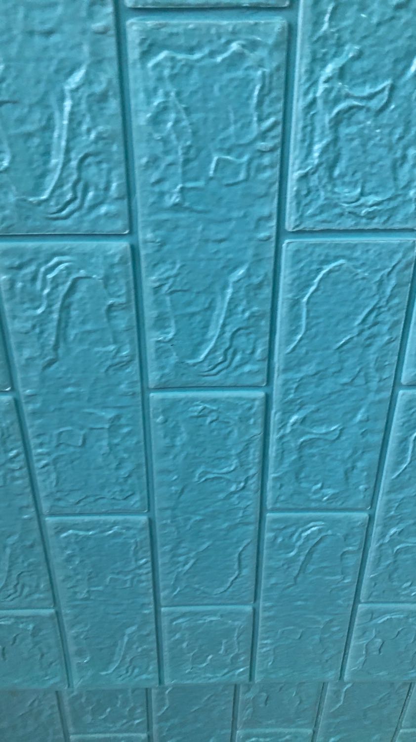 Mua combo 20 miếng màu xanh da trời đã dán xong.mua lần 2 tiếp đợi cả tuần giao 20 miếng màu tím sen nhạt sao dán đc.cùng 1 đơn đặt hàng mà giao 2 màu sao dán đây shop.thật sự k hài lòng.