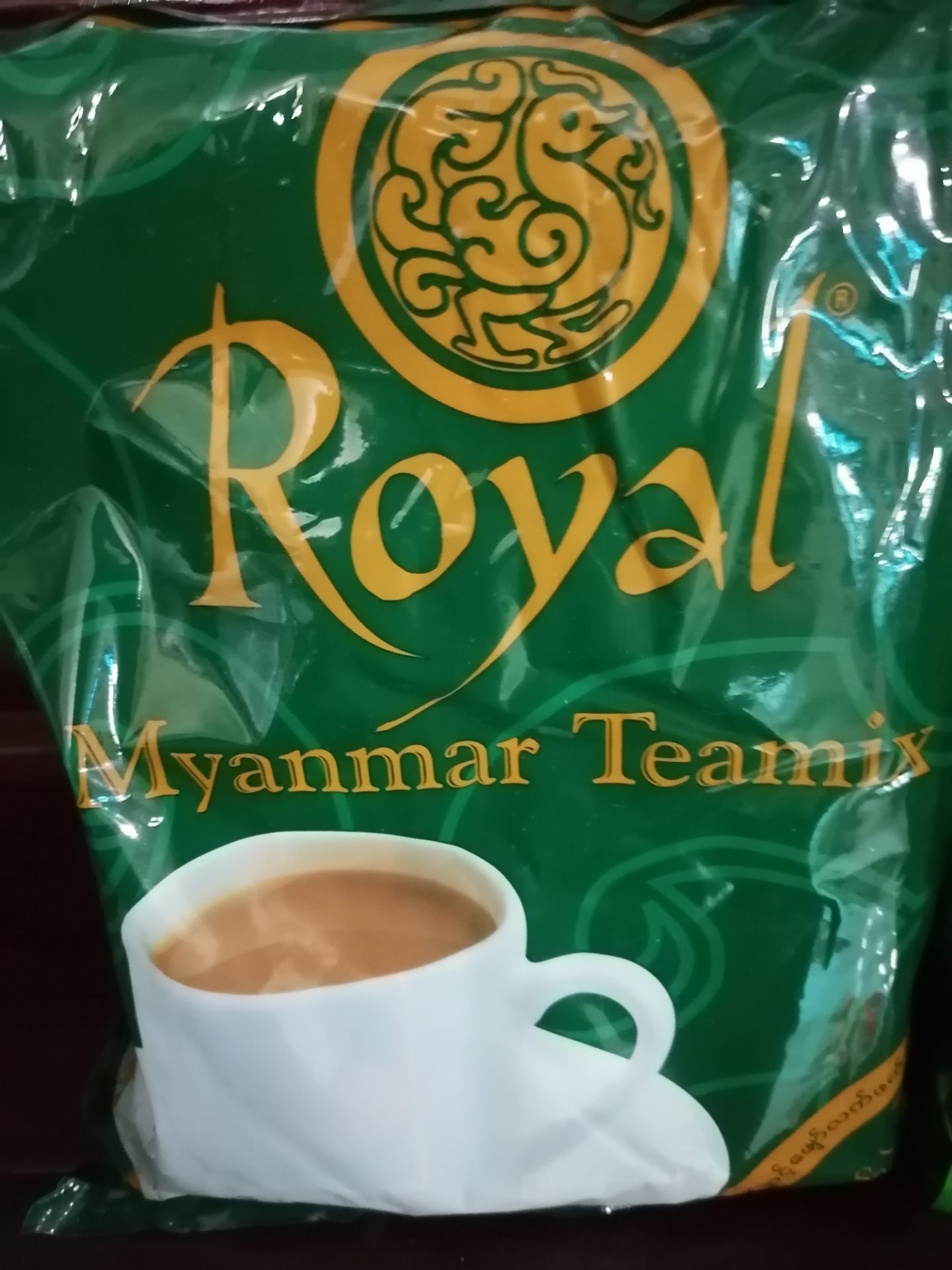 Ui bất ngờ ghê, đợt giãn cách mà các quán đóng cửa làm thèm tà tữa kinh khủng, lọ mọ lên tiki đặt, tưởng như sẽ chờ hơn 1 tuần như lần gần nhất đặt. Mà ko ngờ nhận được hàng ngay sau 1 ngày luôn. Tà tữa nguyên gói đậm đắng vị trà, nhưng qua tay mình pha thì đều thành bạc sỉu hết. Haizz