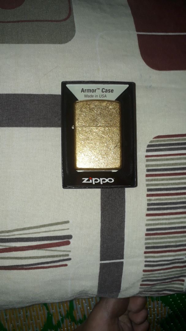 Hàng chuẩn xịn Zippo Chính Hãng USA dầy đủ mã vạch check code. TiKi xử lý dơn hàng và giao hàng rất nhanh. Rất OK