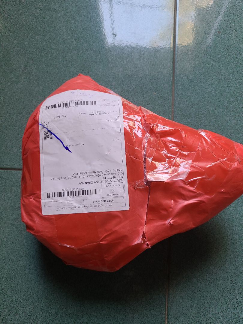 Mẫu mã đẹp, chất lượng, khuyến khích tất cả mọi người đi xe đạp nên mua để sử dụng. 10 điểm + 5 sao cho shop và tiki