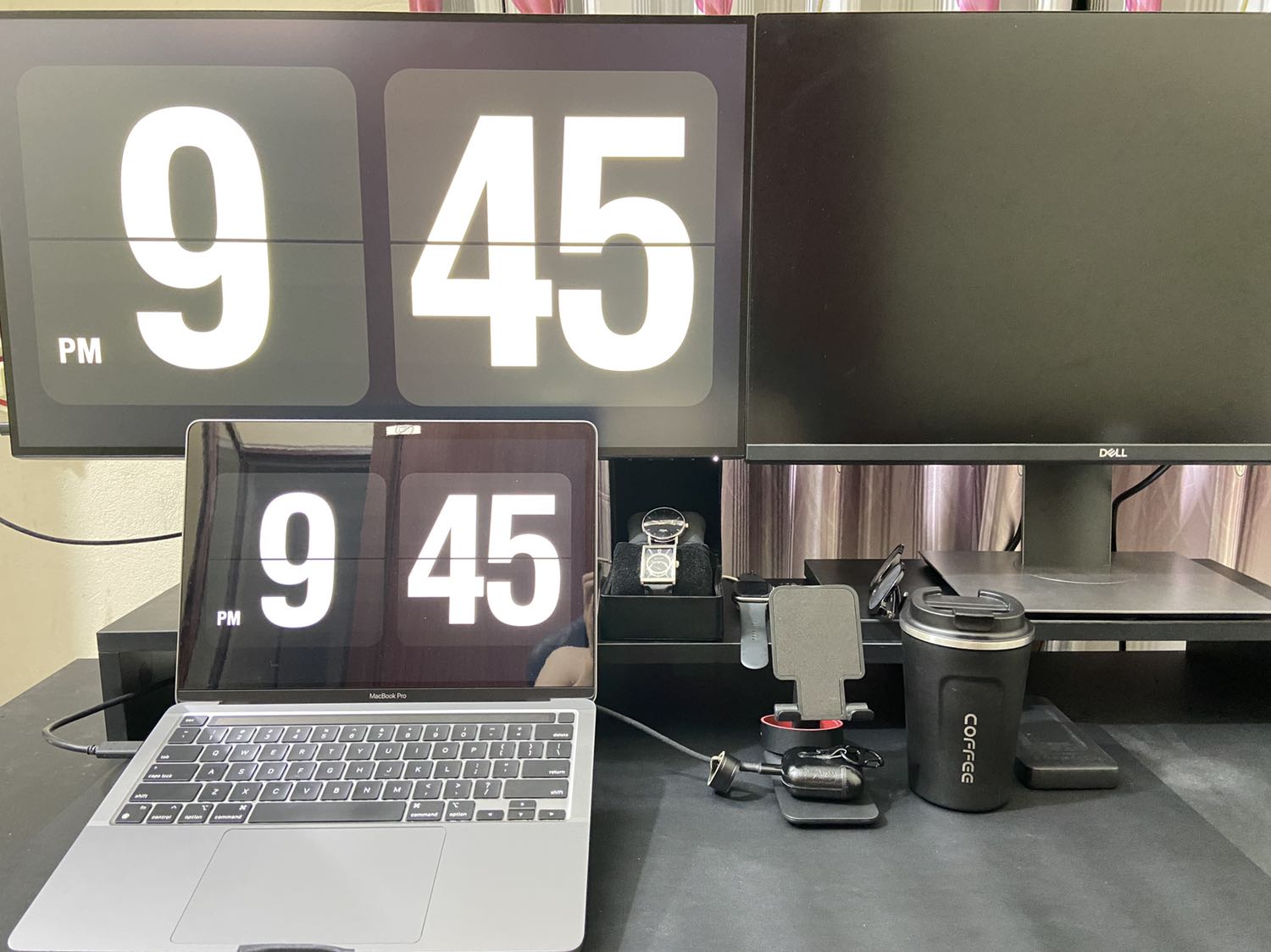 Đúng thứ mình cần. Nhưng mà giá như có gì để cố định 2 miếng bên lại thì tuyệt vời. Recommend ae dùng cho đỡ mỏi cổ ^^!