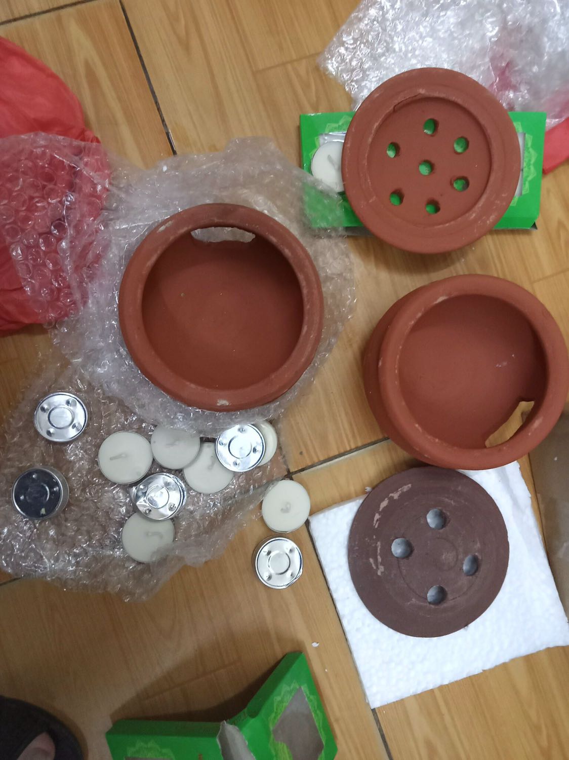 nến vỡ! rất bực mình với cách quảng cáo của cửa hàng nến vỡ! rất bực mình với cách quảng cáo của cửa hàng