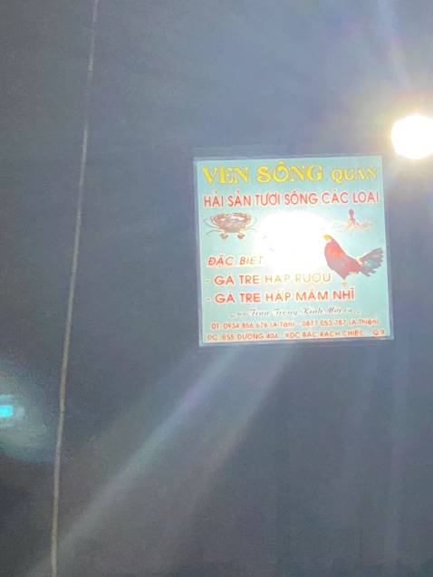 Xài tốt, để ở ngoài trời mà hơn 1 tháng gió mưa chưa thấy sao. Hy vọng xài thêm lâu nữa. Tuy nhiên shop nên đóng gói kỹ hơn chút vì hàng dễ vỡ.