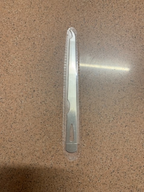 Hàng chất lượng tốt. Giũa rất chắc chắn, cảm giác bền.