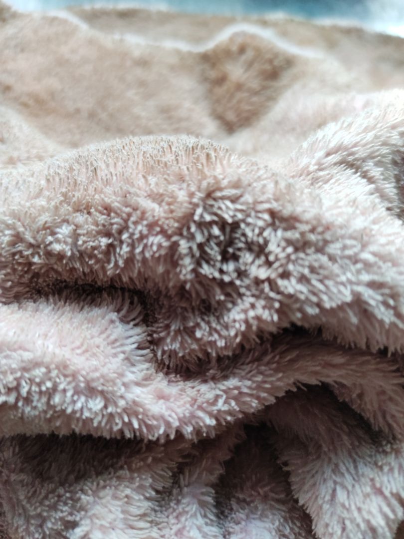 hình ảnh chụp là bán áo nhưng shop lại gửi rẻ lau vậy,phí tiền mua và tiền ship, mọi người không lên mua nha *** đảo. hình ảnh chụp là bán áo nhưng shop lại gửi rẻ lau vậy,phí tiền mua và tiền ship, mọi người không lên mua nha *** đảo.