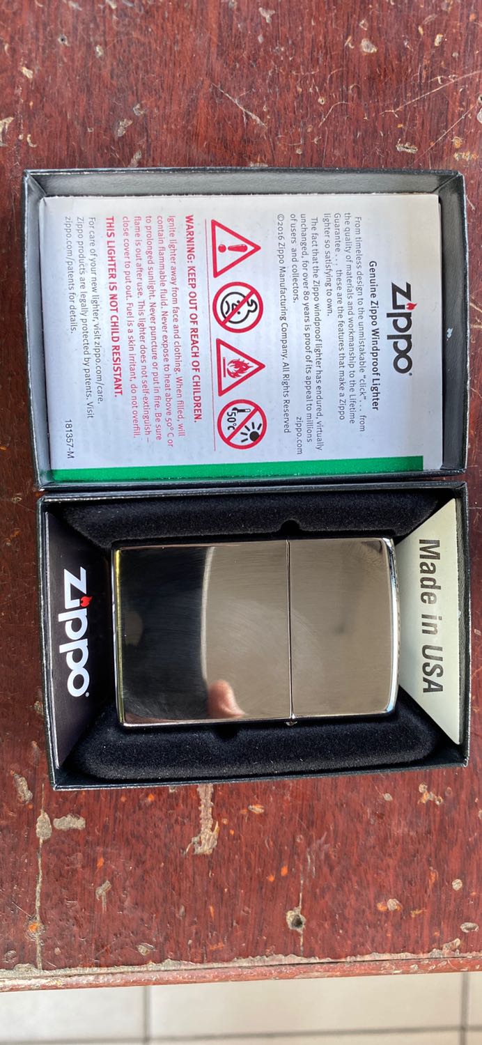 Số vỏ và ruột không trùng, thái độ giao hàng không tốt. Chất lượng thấy hơi mỏng manh.