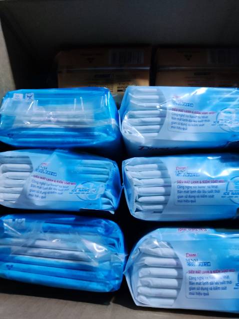 Nói chung là dùng loại này mát, vi vào kì thường rất khó chịu trong người, dùng mát mát cũng tốt, thấm hút khá, không mùi và rất mỏng so với các loại khác nên mang theo cũng dễ.