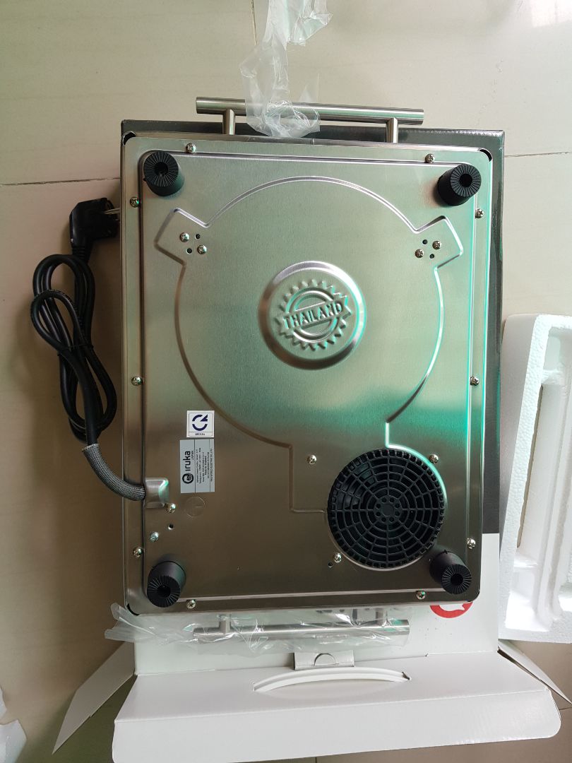 Bếp dễ sử dụng, hoạt động tốt, làm nóng nhanh.  Tiki giao hàng nhanh, gói cẩn thận không bị trầy. Bếp đang hoạt động quạt tản nhiệt chạy có tiếng ồn với mức chấp nhận được, sau khi nấu xong tắt bếp quạt tản nhiệt vẫn còn chạy khoảng 15 phút sau mới ngừng. Hài lòng về sản phẩm. Bếp dễ sử dụng, hoạt động tốt, làm nóng nhanh.  Tiki giao hàng nhanh, gói cẩn thận không bị trầy. Bếp đang hoạt động quạt tản nhiệt chạy có tiếng ồn với mức chấp nhận được, sau khi nấu xong tắt bếp quạt tản nhiệt vẫn còn chạy khoảng 15 phút sau mới ngừng. Hài lòng về sản phẩm.