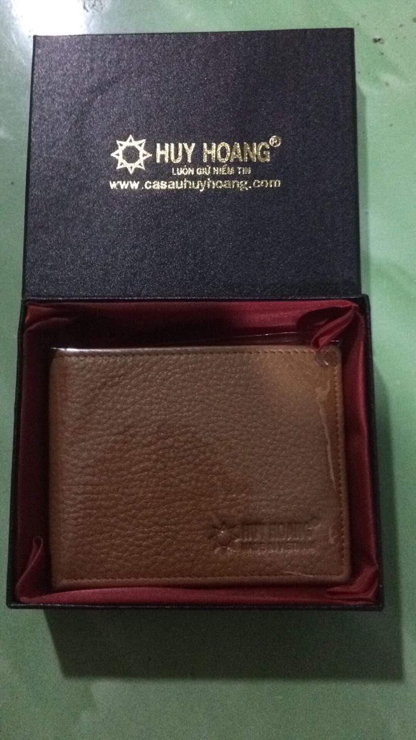 Ví rất đẹp đóng hộp kĩ càng chắt chắn rất dáng tin cậy