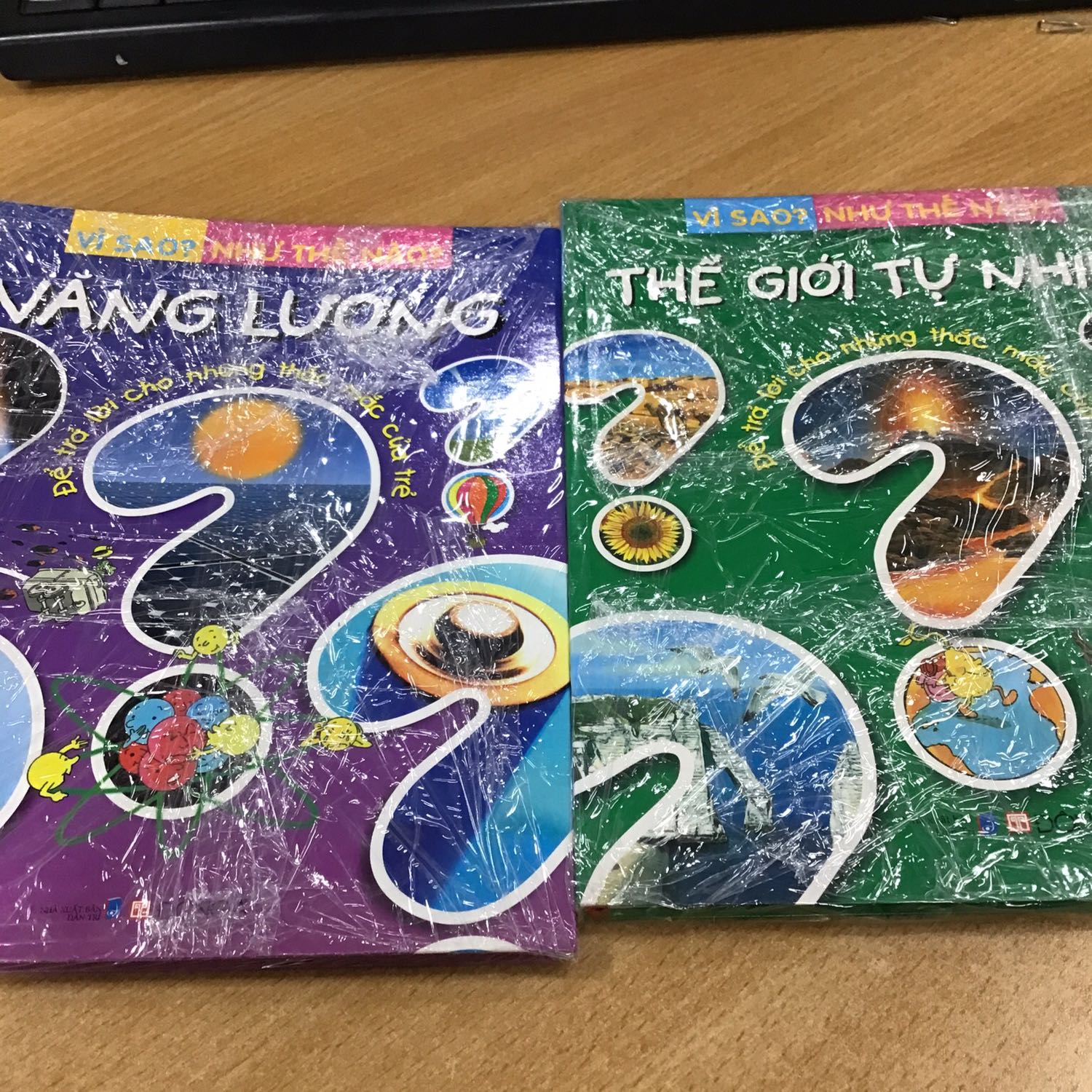 sách đẹp, đc bọc cẩn thận, sale 50% nên mua để dành, hi, tầm các bé cuối cấp 1 đọc thì hay