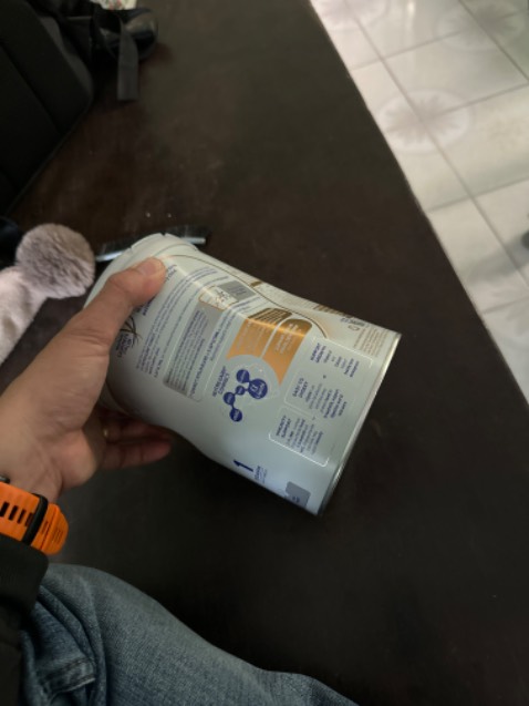 Vận chuyển hàng quá tệ. Hàng còn date xa