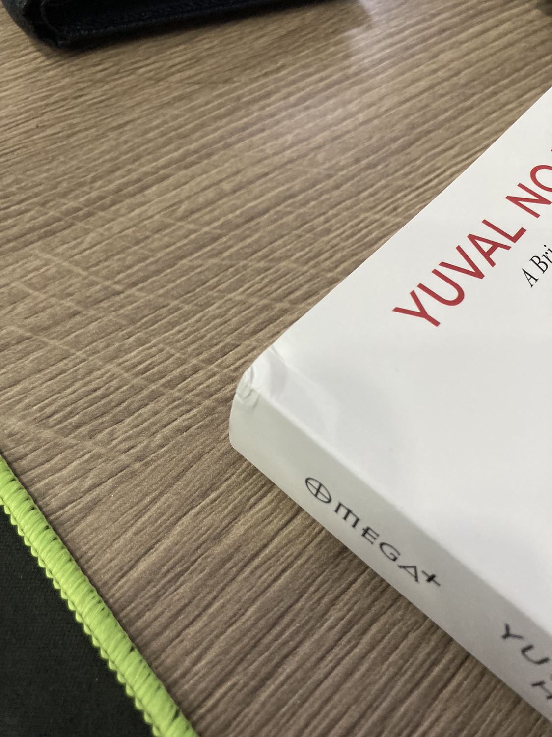 Sách tốt nhưng các góc sách bị cấn làm giảm giá trị sản phẩm, hy vọng lần sau bán sản phẩm trau chuốt hơn