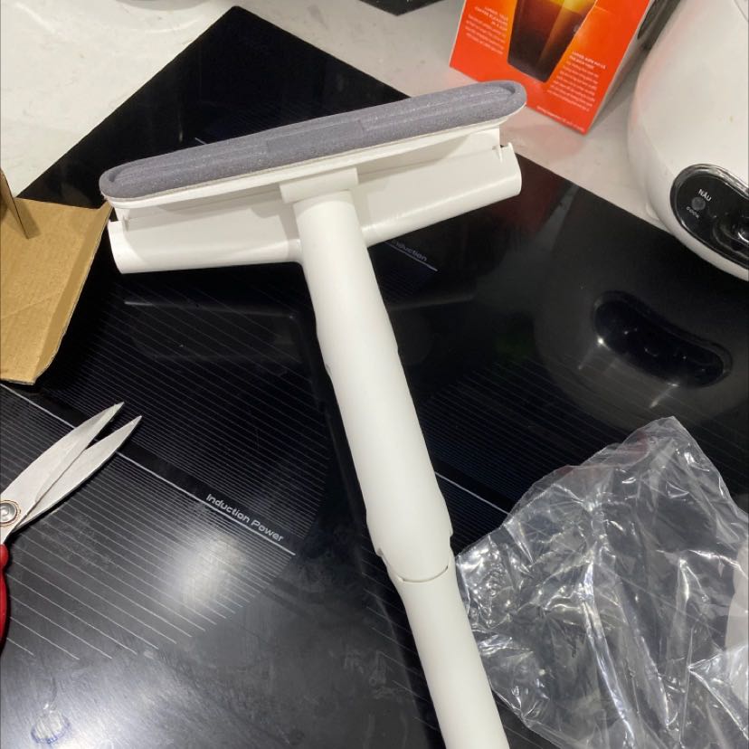 Nhẹ, đẹp, cầm chắc chắn, dễ lắp ráp và sử dụng