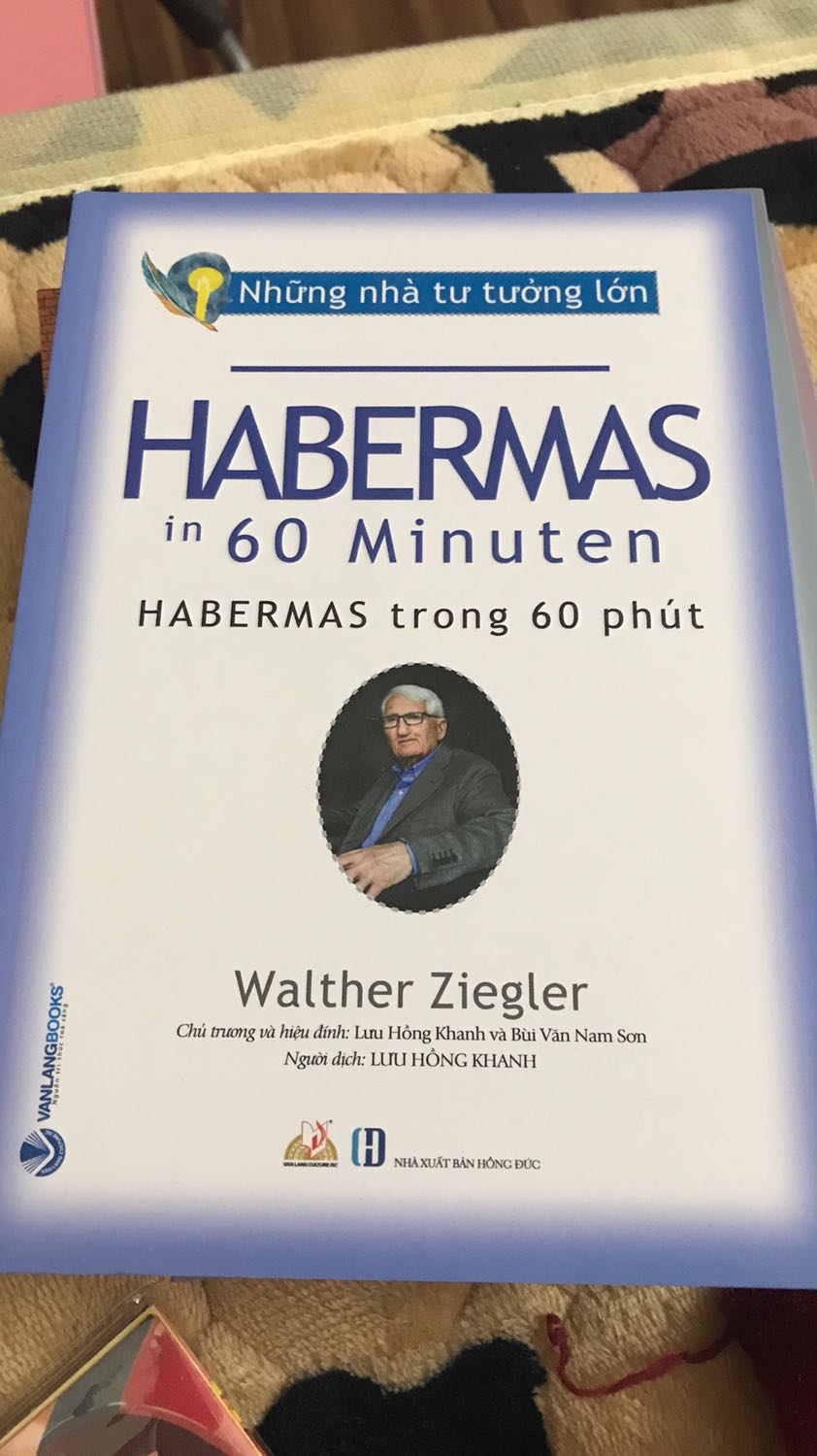 Bộ sách nhà tư tưởng lớn thực sự rất hay. Sách tuy mỏng nhưng được đầu tư kĩ lương, giấy đẹp, thơm phức. Nội dung khai quát những tư tưởng nổi bật của các triết gia thời kì phục hưng. Đây là cuốn sách cần có cho những ai muốn tìm hiểu triết học cơ bản.
