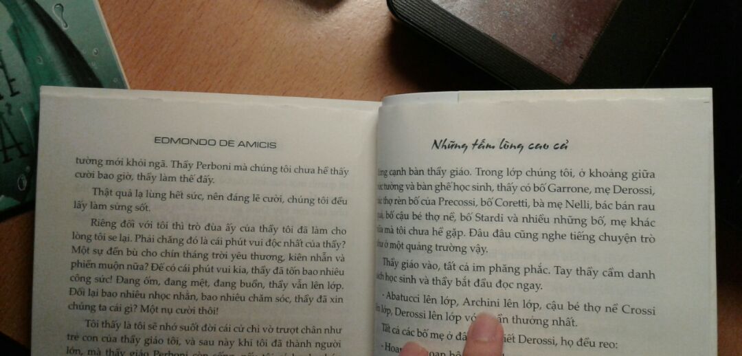 Tiki giao hàng rất nhanh - mình đặt mua vào ngày 21/6, nhận được vào trưa ngày 23/6. tuy nhiên, khi mình kiểm tra, từ trang 329 trở đi sách bị như thế này. mong Tiki xem lại giúp mình. Mình cảm ơn.