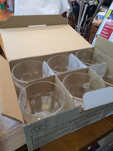 Đóng gói cẩn thận. Chất lượng thủy tinh đúng ý.
Sẽ còn ủng hộ shop thêm! Cám ơn shop!