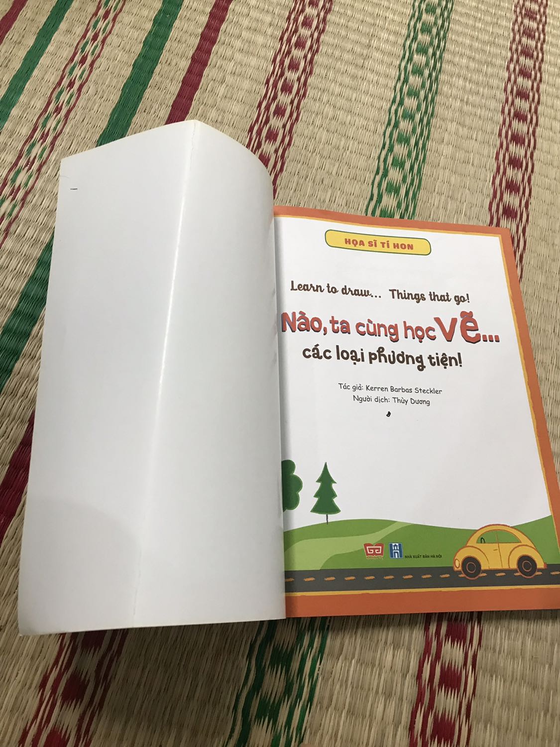 Để sách vô hộp không cẩn thận làm cong bìa