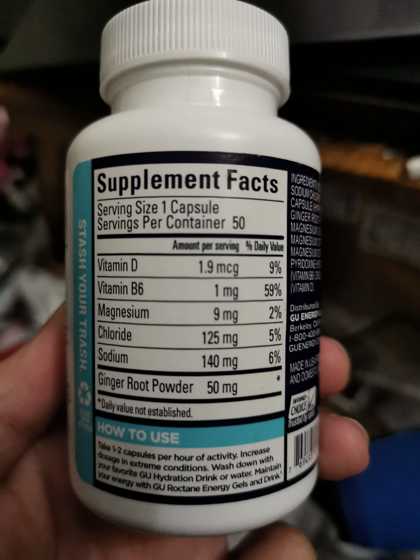 Bảng mô tả thành phần trên hộp ko giống với phần mô tả của sản phẩm. Vd: Vitamin D là 9%, còn phần mô tả ghi là 19%,....
Phần tiếng Việt nham nhở, không rõ nét.
Không biết có phải hàng thật hay không???