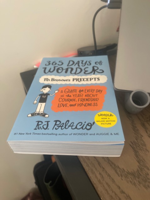 sách đẹp, gói hàng và giao siêu nhanh