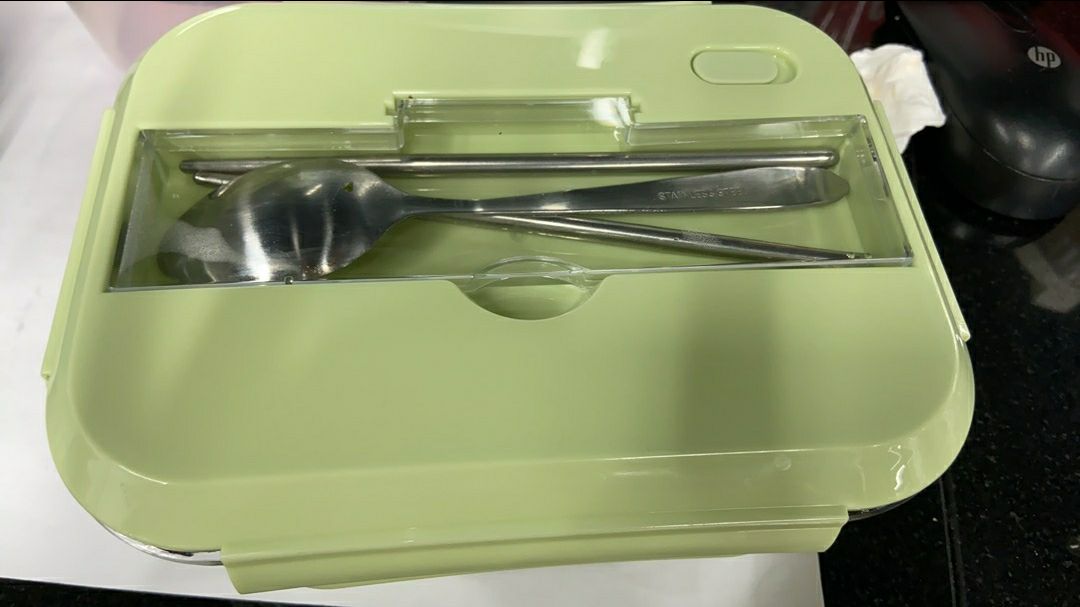 màu xanh này quá là xinh luôn. shop giao đúng đầy đủ sp. thủy tinh dày lắm luôn ý. sẽ ủng hộ shop thêm