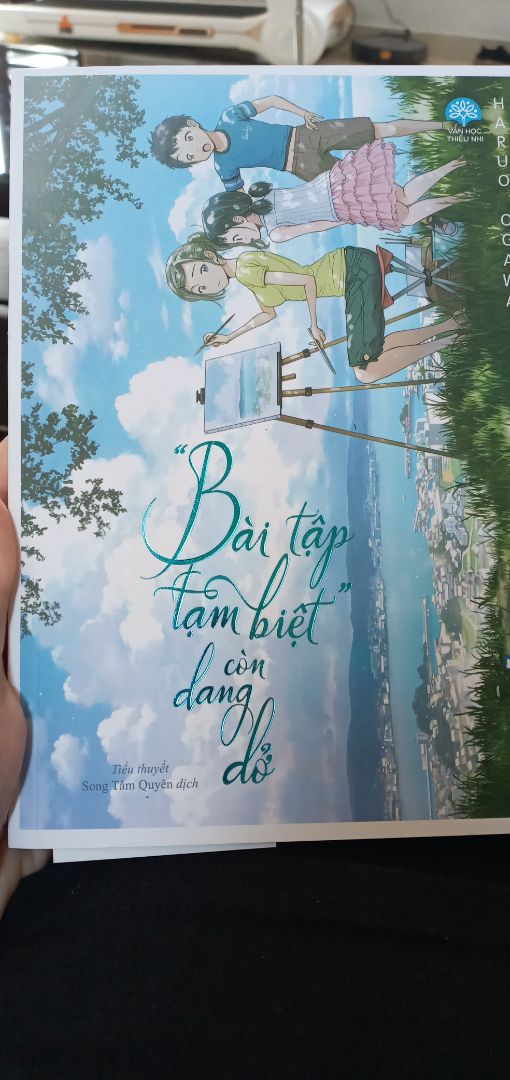 sách hơi bẩn một tí nhưng khiong sao vẫn chấp nhận được