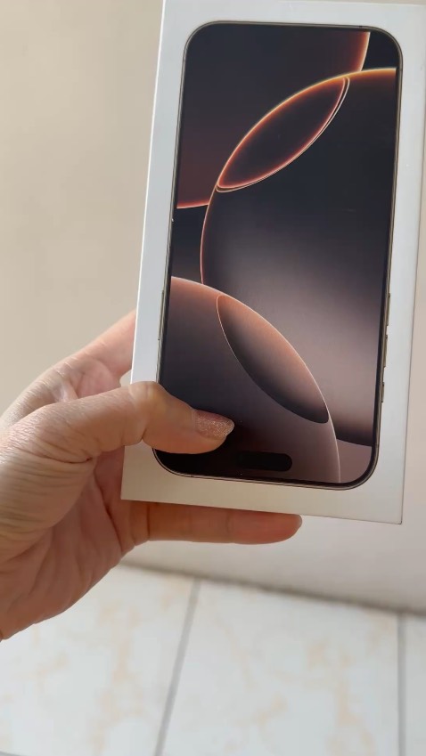 Mình đã mua rất nhiều iphone của Tiki Trading, luôn yên tâm về chất lượng. Iphone 6 kì này mình mua của Tiki rất đẹp, đóng gói kĩ lưỡng, giao hàng nhanh chóng💖💖💖💖