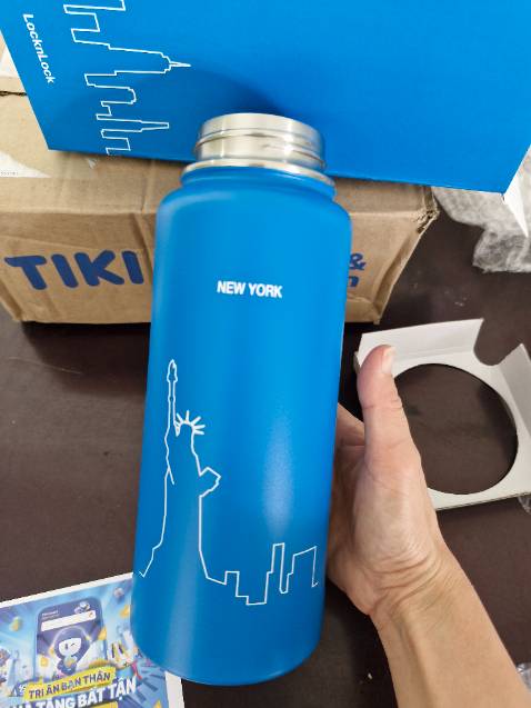 Bình rất đẹp. Hộp đóng gói có túi chống xốc nhưng vẫn bị bể, hên là cái bình ko bị trầy xước gì