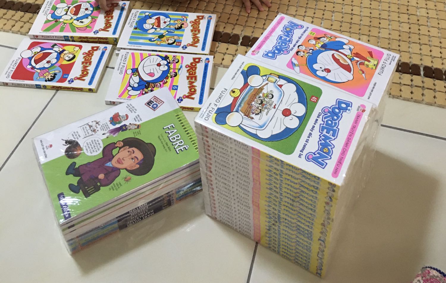 Sản phẩm đẹp, thùng hàng bị méo mó nhưng may sao sản phẩm vẫn nguyên vẹn. Cực thích!