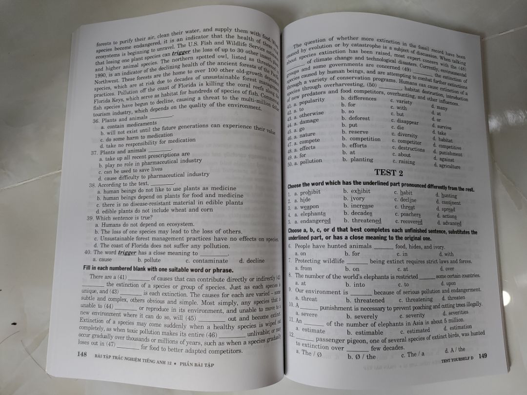 Sách rất chất lượng về mặt hình thức lẫn nội dung. Shop giao hàng nhanh. Tôi rất hài lòng.