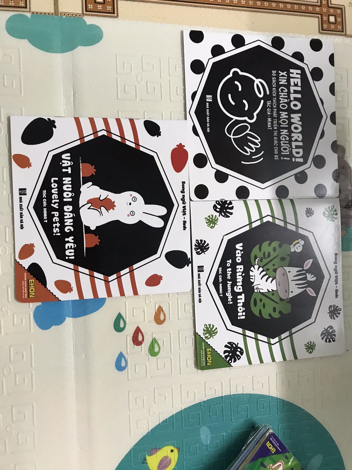 Sách in đẹp, màu sắc hình ảnh nét, nội dung đơn giản dễ nhìn, giao hàng nhanh Sách in đẹp, màu sắc hình ảnh nét, nội dung đơn giản dễ nhìn, giao hàng nhanh