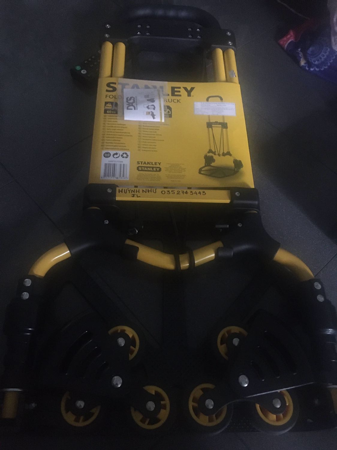 Nếu ai cần tham khảo thì nên mua xe mã 582 tải trọng được 90kg; tay cầm quấn lót êm kéo nhẹ hơn. Nếu ai cần tham khảo thì nên mua xe mã 582 tải trọng được 90kg; tay cầm quấn lót êm kéo nhẹ hơn.