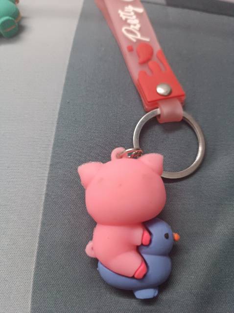 Hàng hơi dính đen, ko đc sạch, ko hài lòng lắm, nhìn cứ cũ cũ ấy